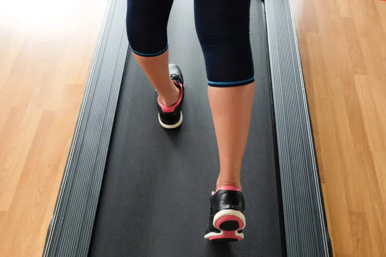 6 diferencias entre las cintas de correr curvas y planas
