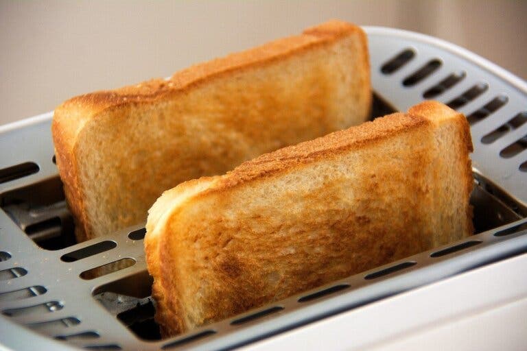 ¿Cómo limpiar correctamente una tostadora? 5 consejos útiles