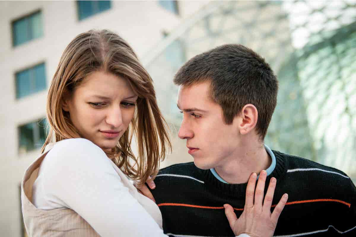 5 señales de posible violencia en las parejas adolescentes.
