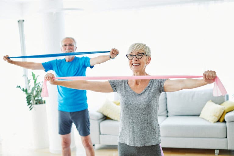 Beneficios del entrenamiento de resistencia para adultos mayores