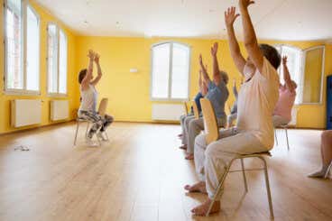 8 ejercicios de entrenamiento funcional para la tercera edad