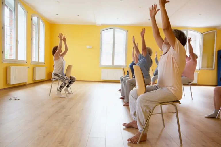 8 ejercicios de entrenamiento funcional para la tercera edad