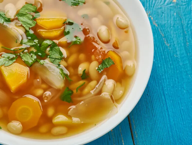 Fasolada, típica receta griega
