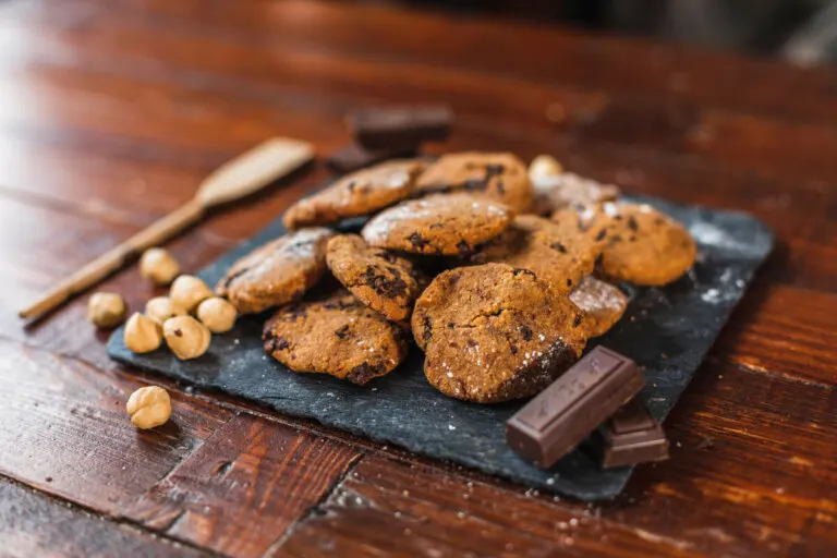 2 formas de preparar galletas de chocolate con harina de garbanzo