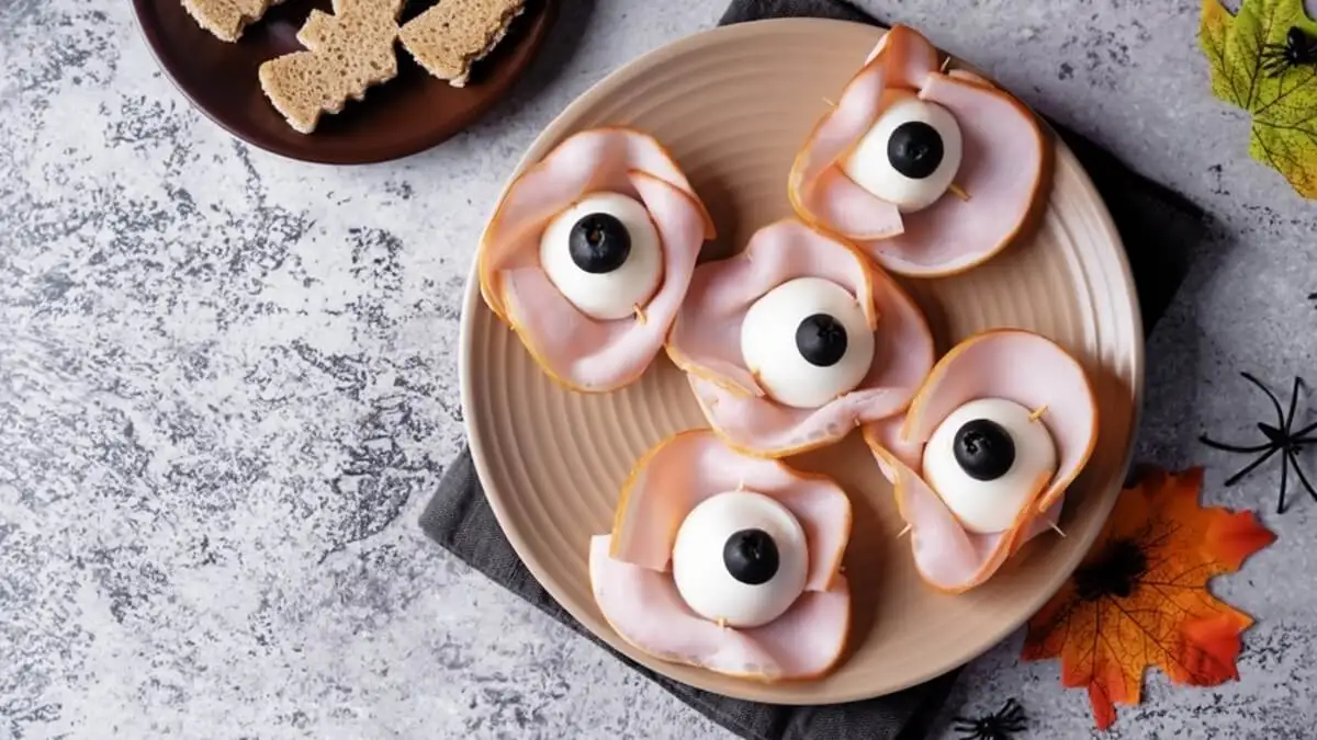 Ojos de Halloween con huevos.