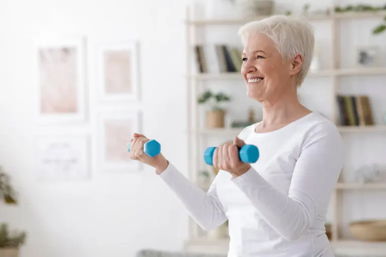 13 ejercicios físicos y respiratorios recomendados para pacientes con EPOC
