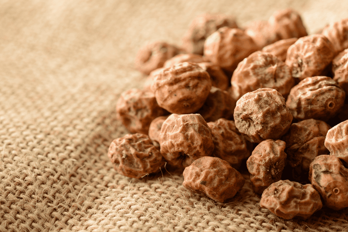 Nuez de tigre: nutrientes, beneficios y cómo añadir a la dieta.