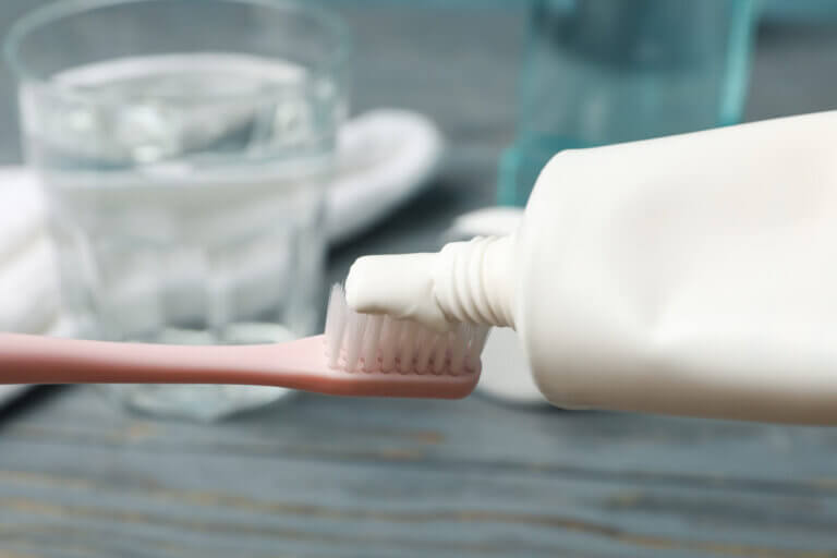 8 tipos de pastas dentales