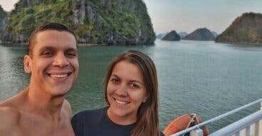 En su luna de miel, pareja prefirió viajar en lugar de tener una boda