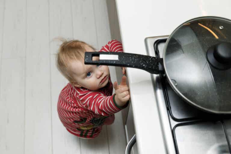 7 riesgos en una cocina y consejos de seguridad