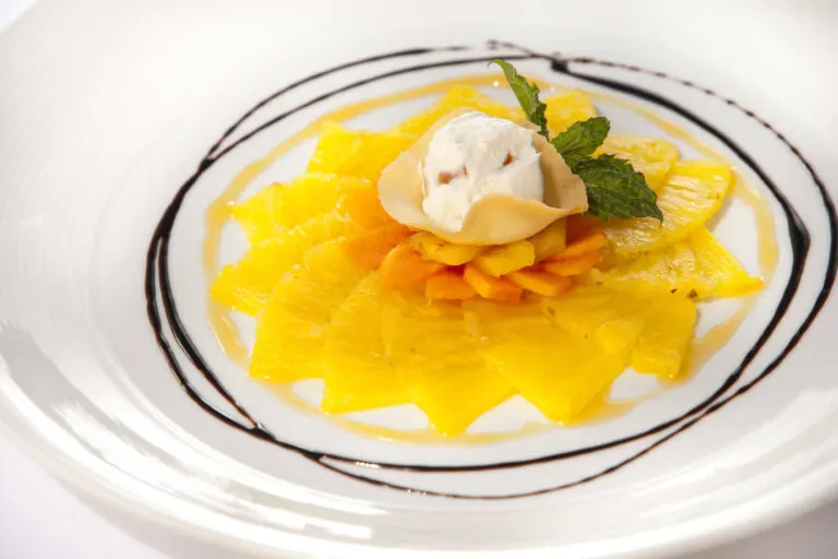 Carpaccio de piña con helado: deliciosa receta