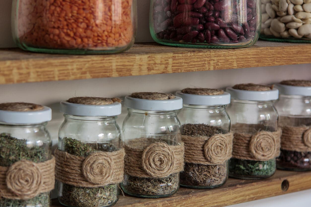 Especiero artesanal.