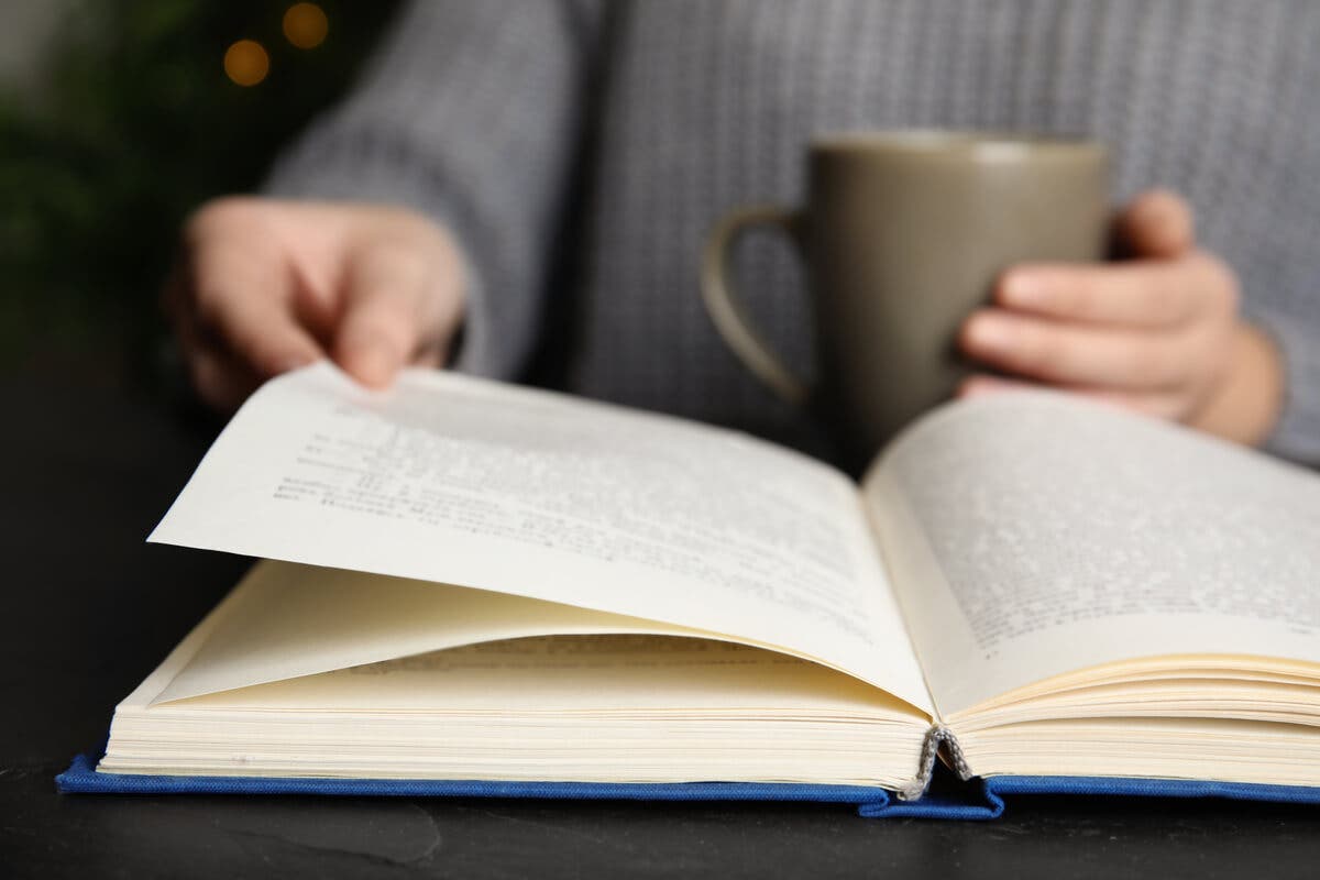 A leitura de contos deve ser apreciada ao máximo.