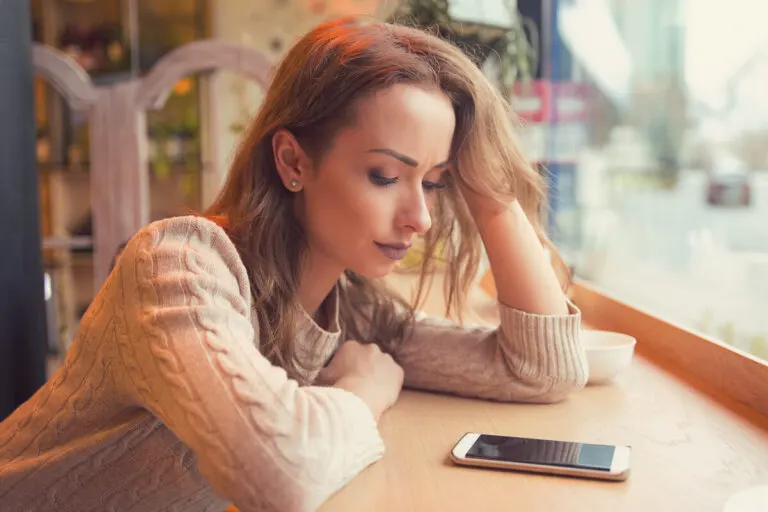 Seguir hablando con mi ex, ¿es mala idea?