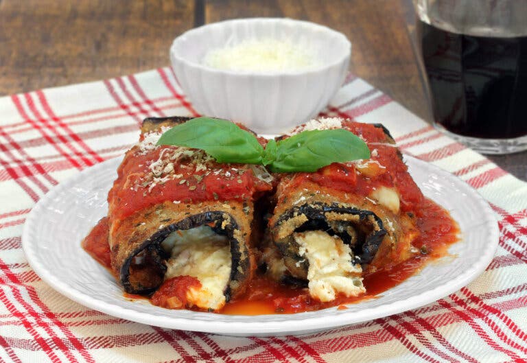 Receta de rollatini o rollos de berenjena, fácil y rica