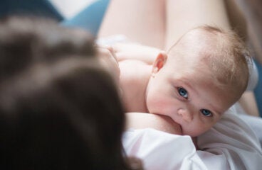 Hiperlactancia o sobreproducción de leche materna: lo que debes saber