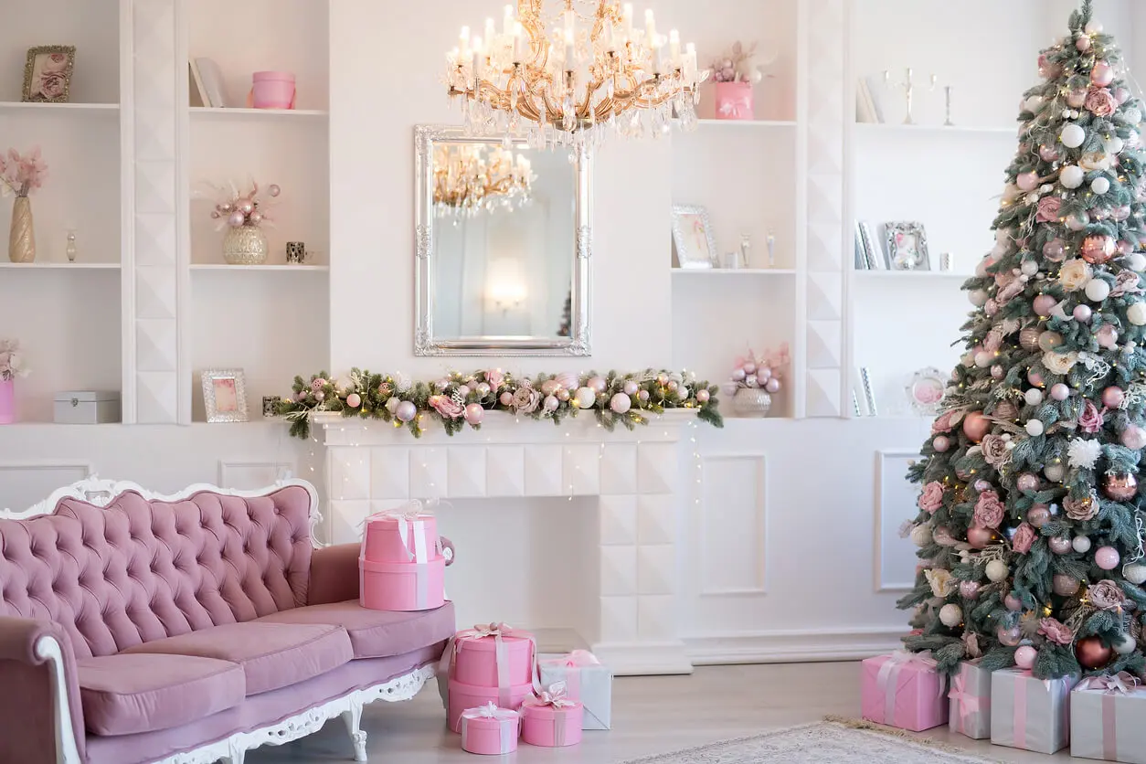 Decoración con rosa para Navidad.