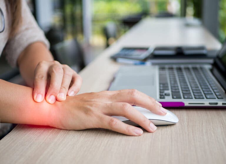 Tendinitis de muñeca: síntomas, causas y tratamientos