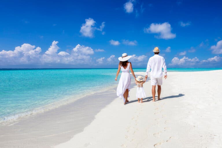 9 consejos de moda para verse bien vistiendo blanco