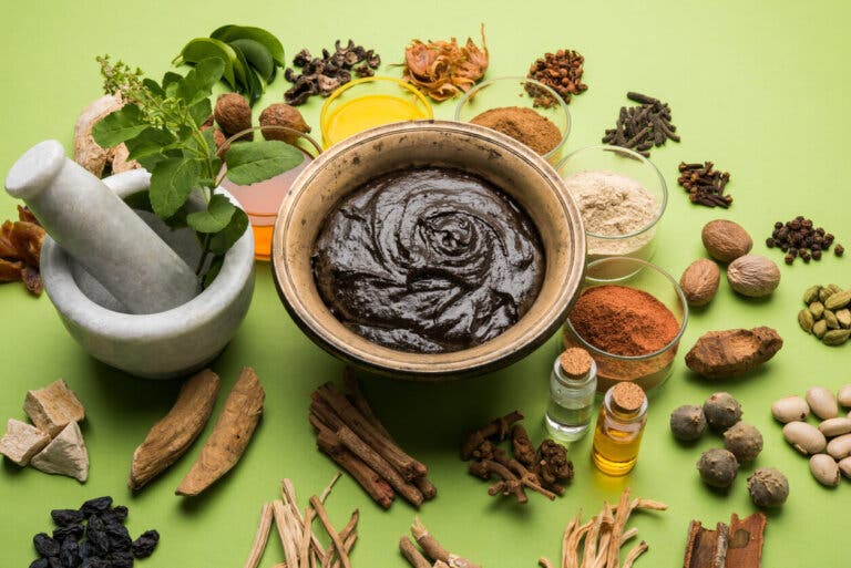 Medicina ayurveda contra desórdenes en la tiroides, ¿es eficaz?