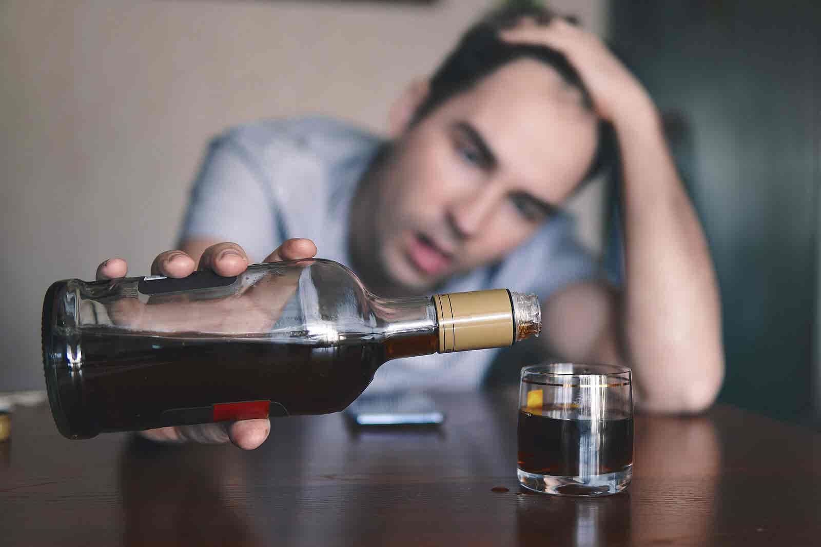 Aislamiento por alcoholismo.