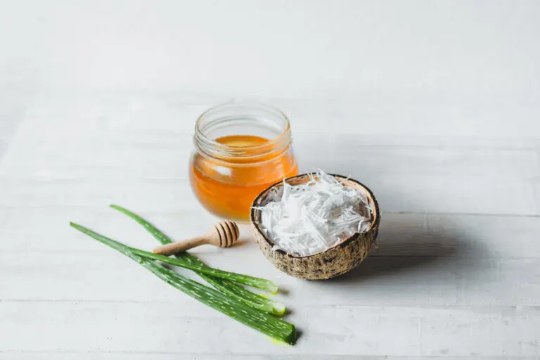 Pasos para hacer un limpiador facial con miel en casa