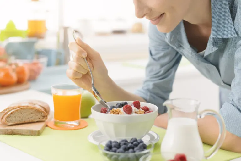 6 opciones de desayunos saciantes, sabrosos y saludables