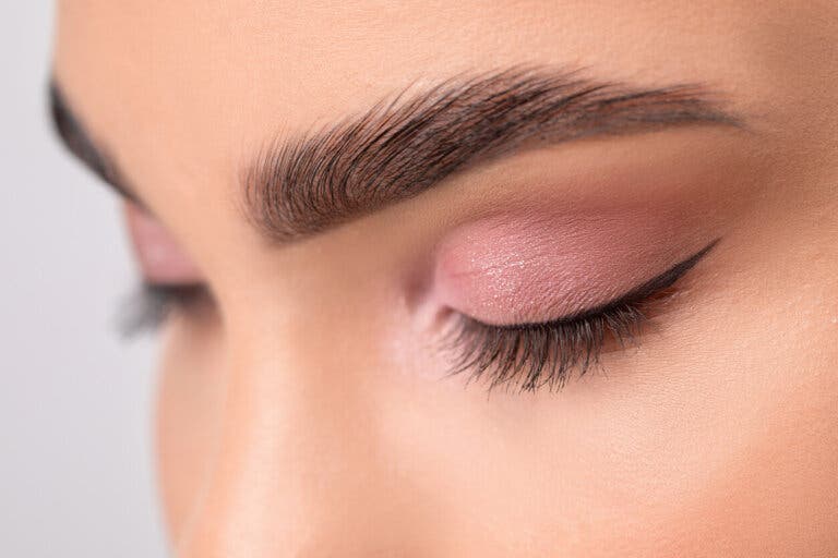 Consejos para maquillar tus ojos dependiendo de la forma y el color