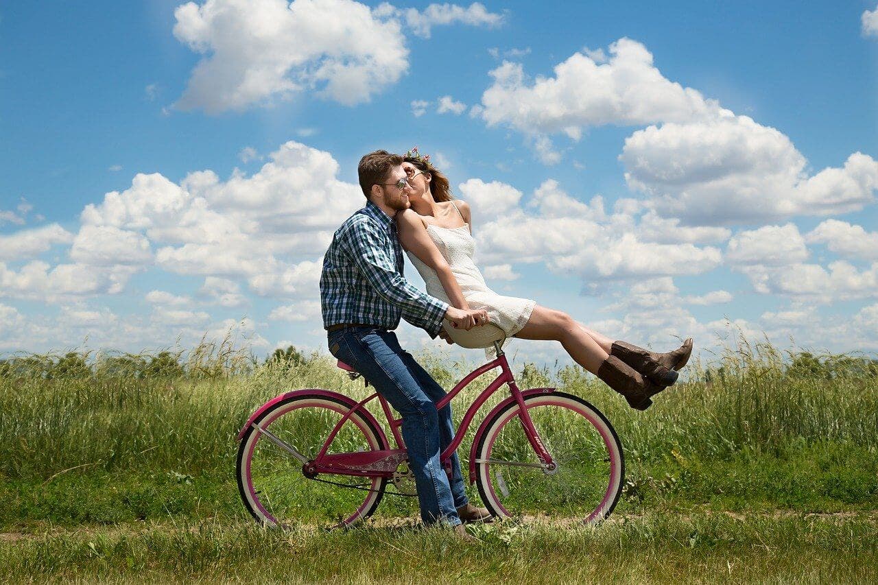 ¿Por qué algunas personas se enamoran tan fácilmente?