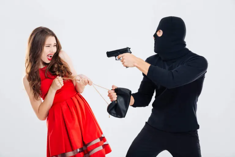 ¿Qué significa soñar que te roban?