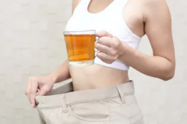Té verde o té rojo, ¿cuál ayuda a adelgazar?