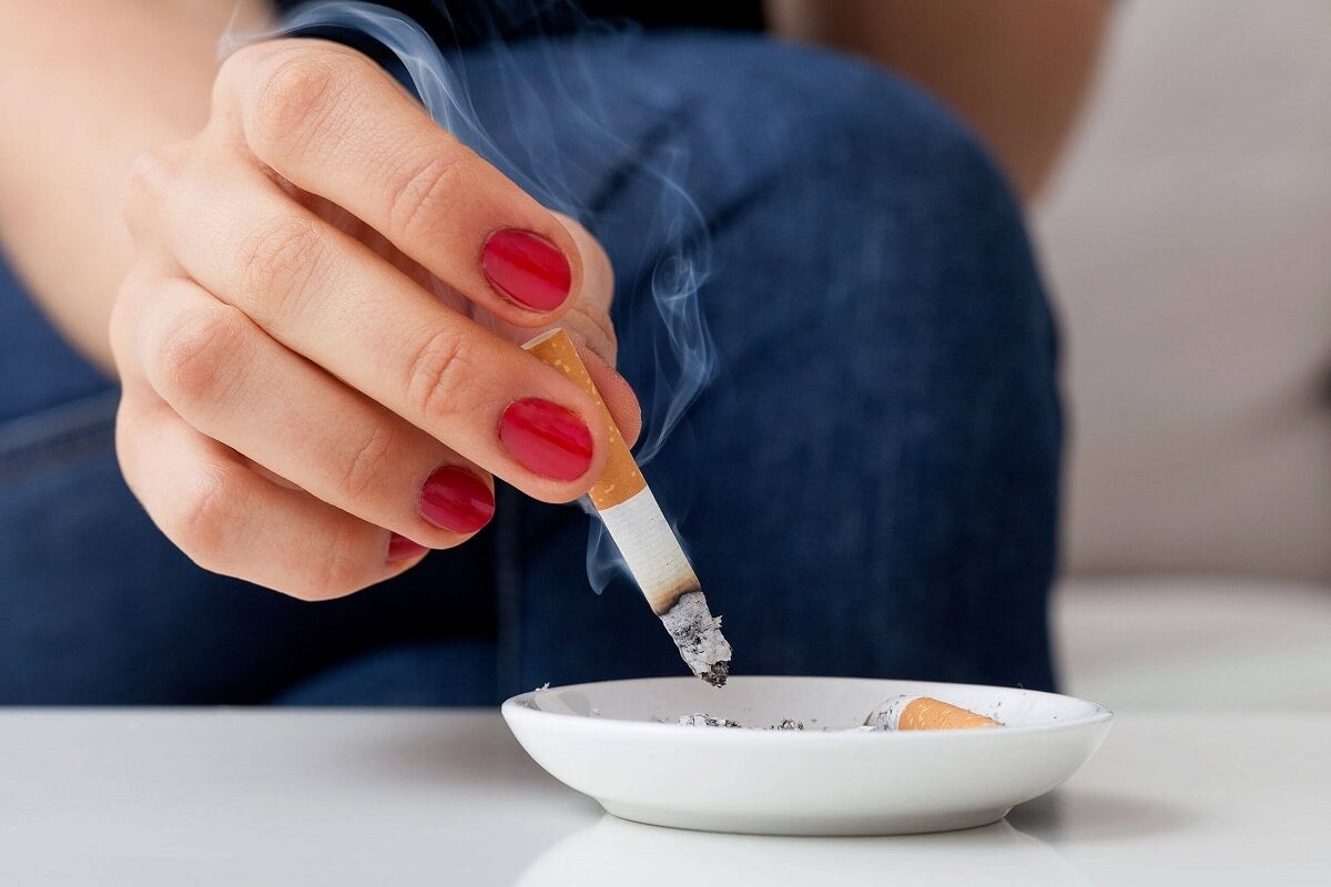 La dieta para reflujo gastroesofágico implica evitar el tabaco