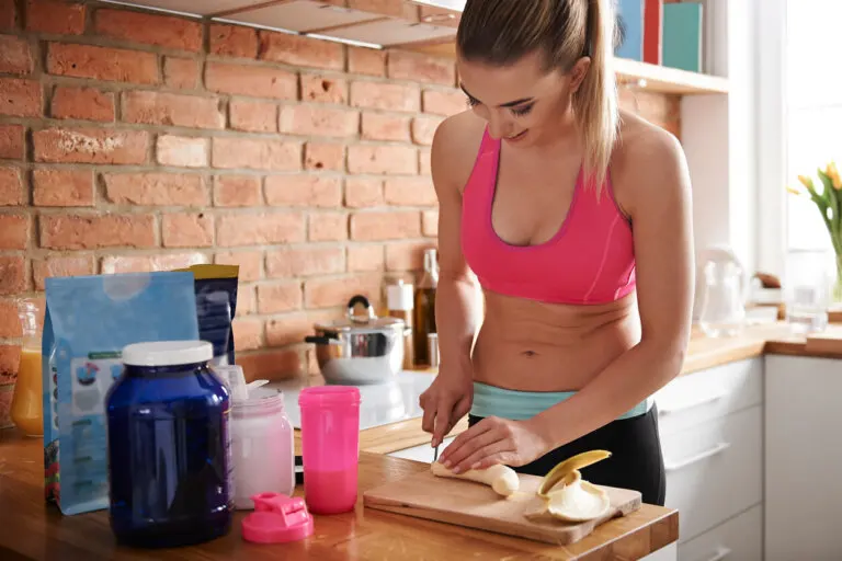 Combate la retención de líquidos con un batido de plátano