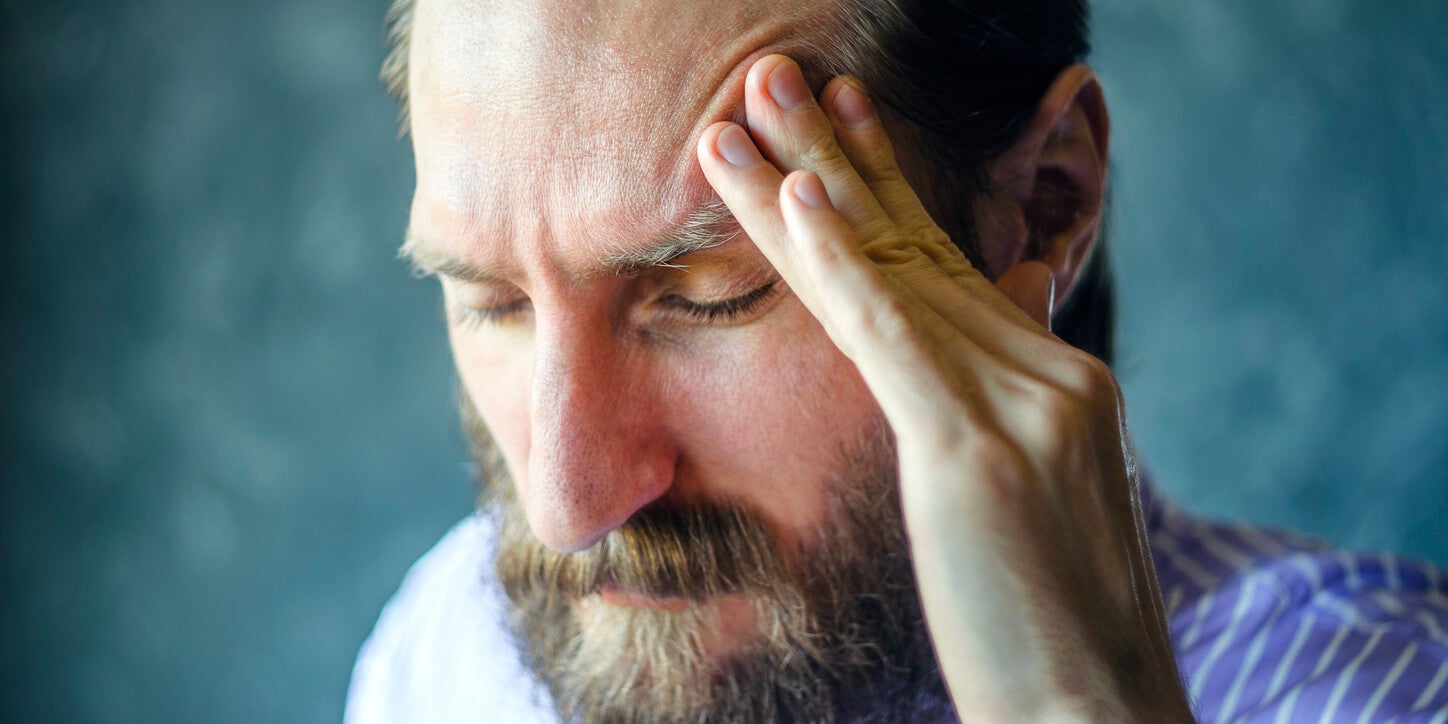 ¿Cuáles son las causas del dolor de cabeza al lado izquierdo?