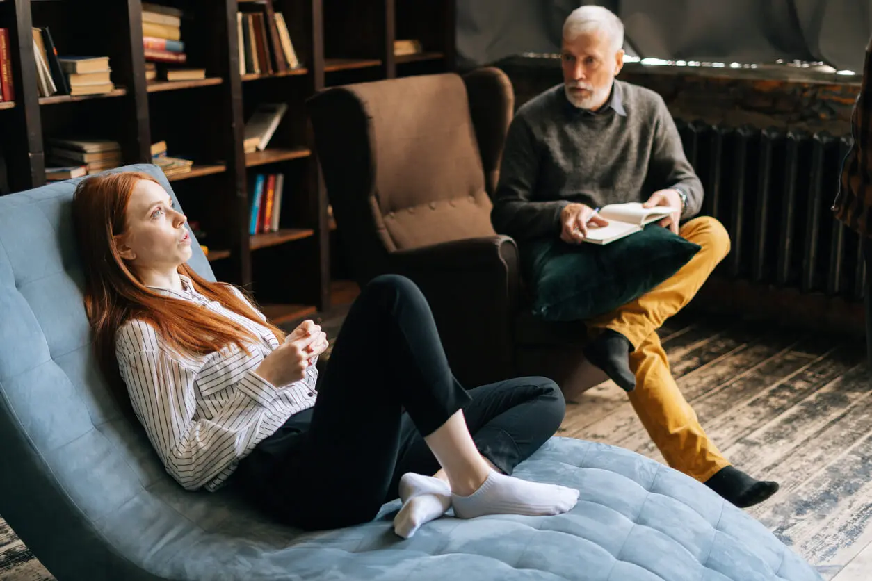 Kobieta u psychoterapeuty
