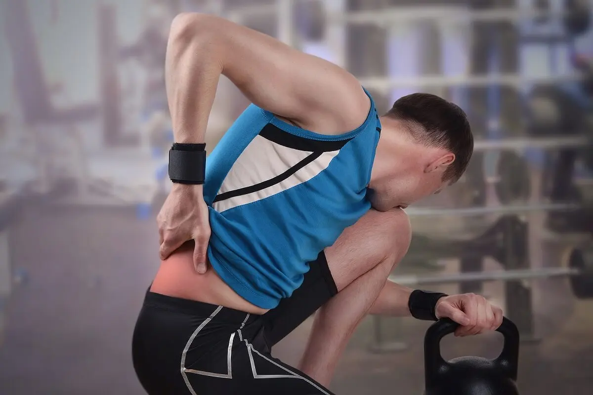 Lesión en un principiante del gimnasio.