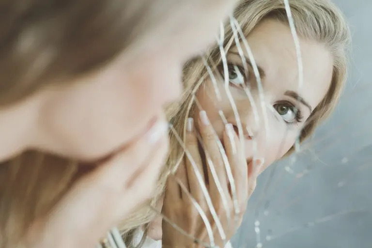 ¿En qué consiste la violencia estética?