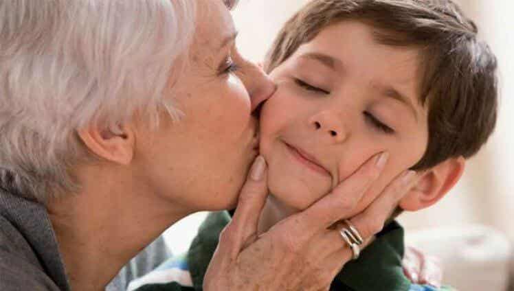 Maternal grandmothers play a key role in children's lives