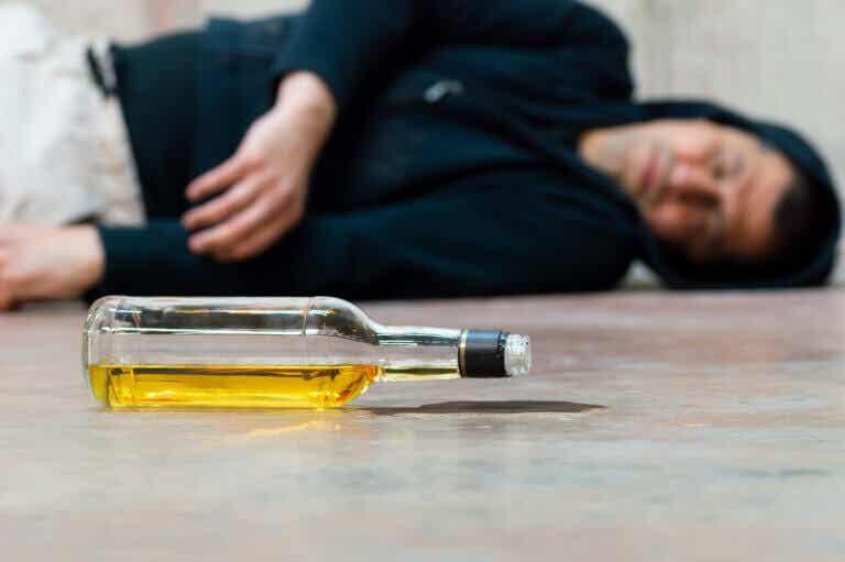 Paradoja del daño del alcohol: ¿qué es y por qué ocurre?