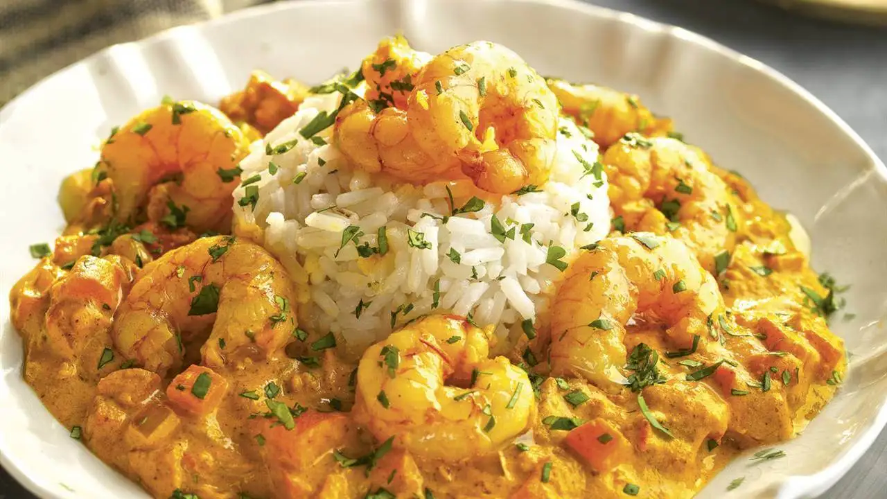 Arroz con limón y gambas.