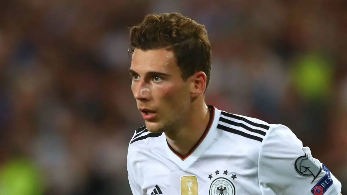Leon Goretzka antes de su transformación física.