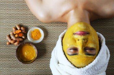 Beneficios de la cúrcuma para cuidar la piel