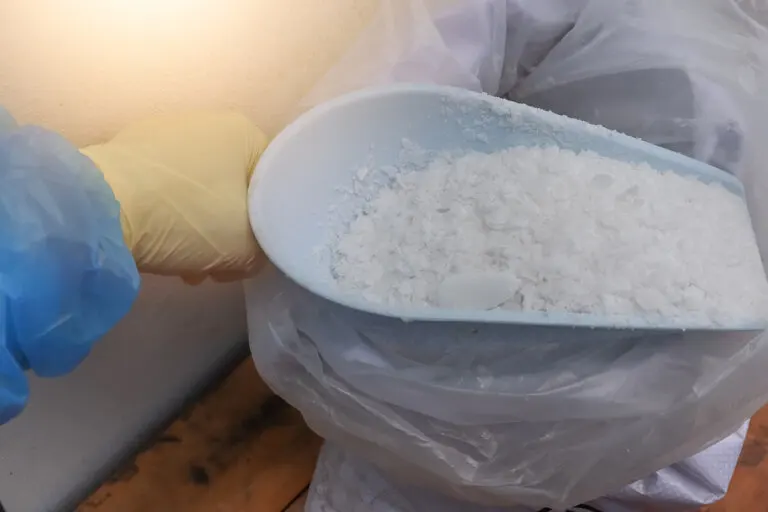 Sosa cáustica: ¿por qué debe emplearse con precaución?