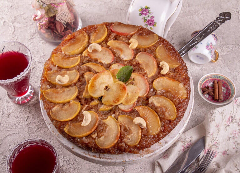 Receta de torta invertida de manzana: fácil y deliciosa