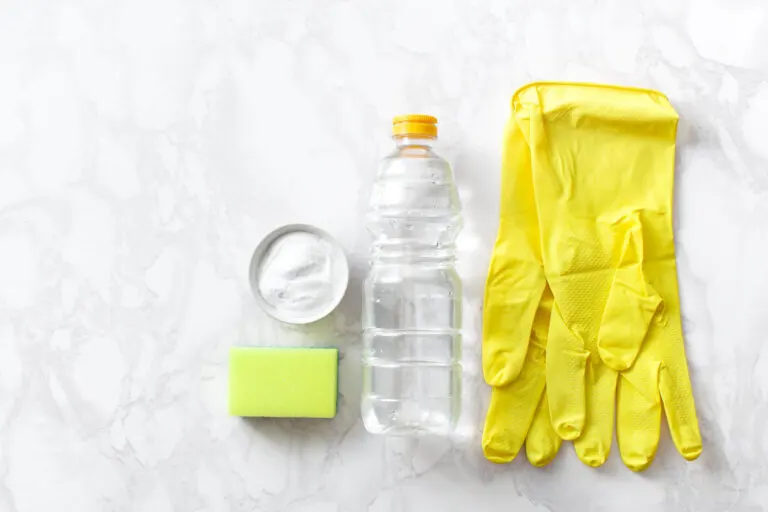 5 soluciones caseras para abrillantar muebles y pisos de madera