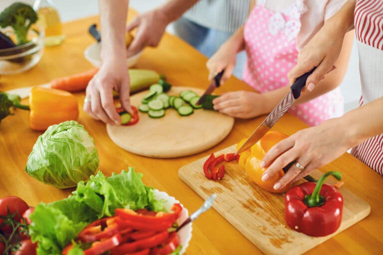 5 salsas bajas en calorías para tus ensaladas
