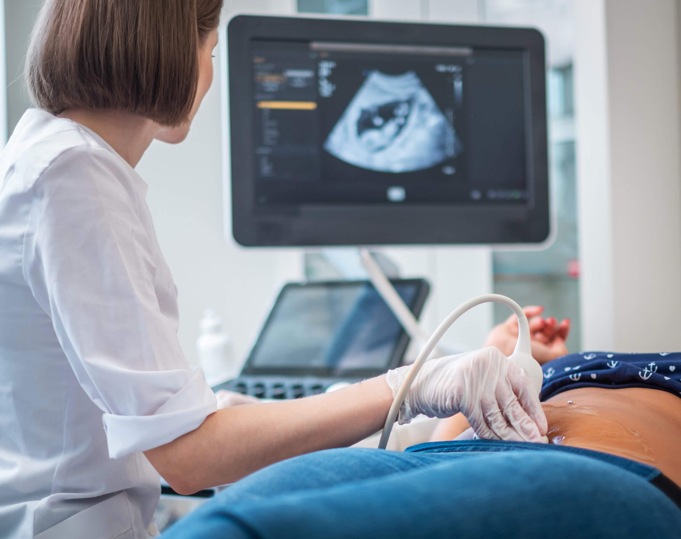 Ultrassonografia da gravidez para dor na sínfise púbica.