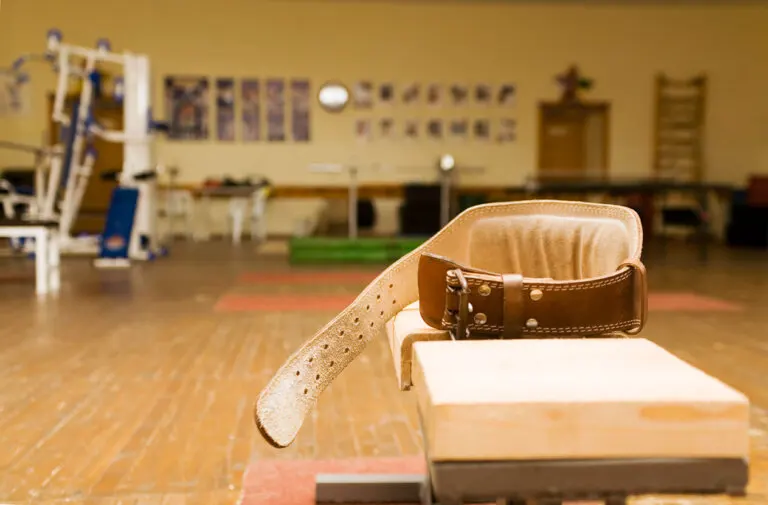 ¿Es bueno utilizar una faja para entrenar?