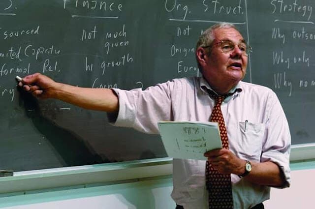 “Si para corregir debes humillar, entonces no tienes idea de lo que es enseñar”