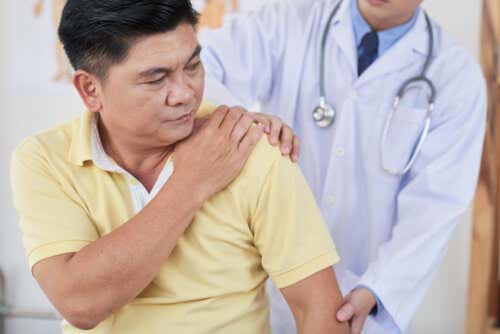8 consejos para prevenir la bursitis de hombro